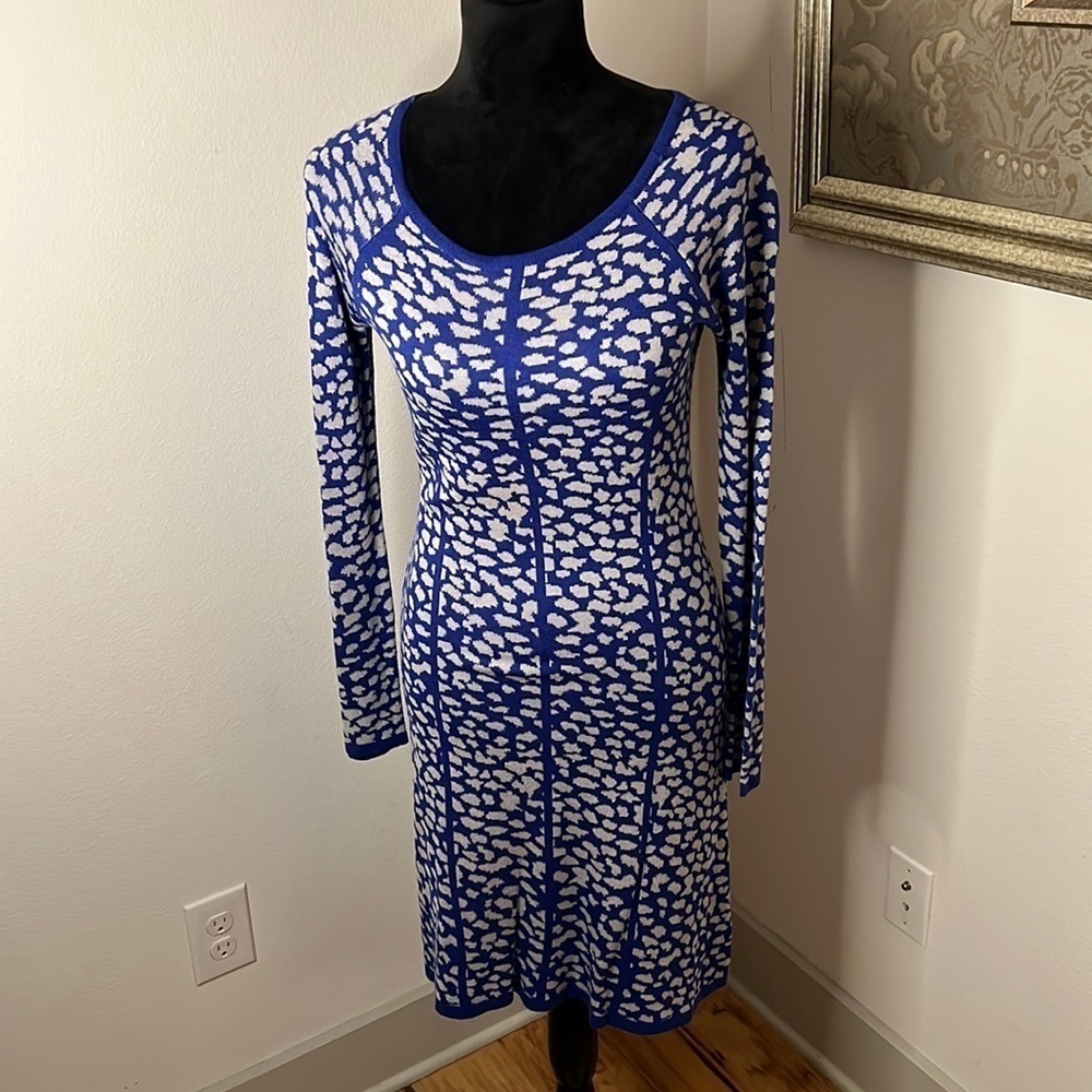 Neiman Marcus‎ light sweater dress Sz S